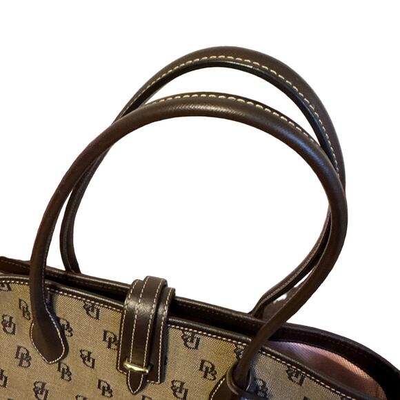 DOONEY & BOURKE Signature Canvas Print Tote Bag - Picture 9 of 10